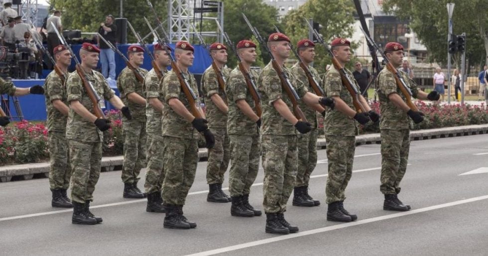 Η Κροατία επαναφέρει την υποχρεωτική στρατιωτική θητεία μετά από 17 χρόνια